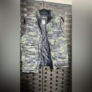 GAP Kids Camouflage Puffer Vest